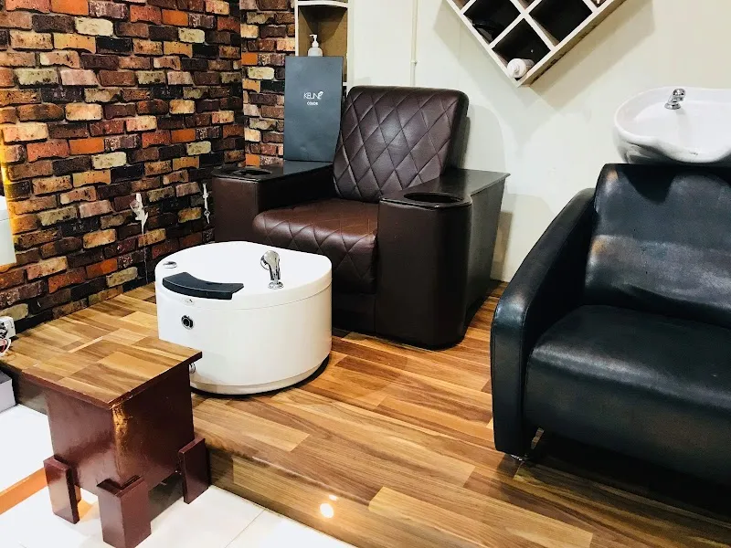 MEETU UNISEX SALON