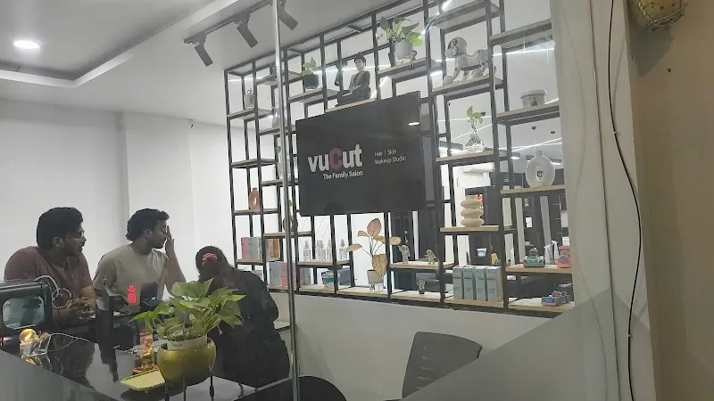 vuCut The Family Salon