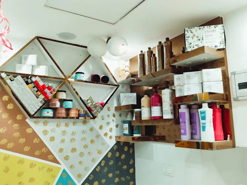 Timeless salon