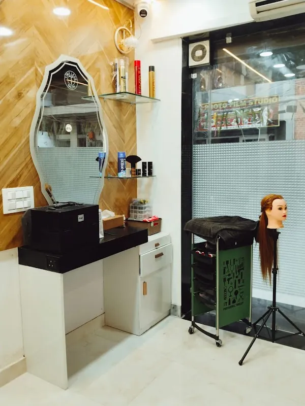 Timeless salon