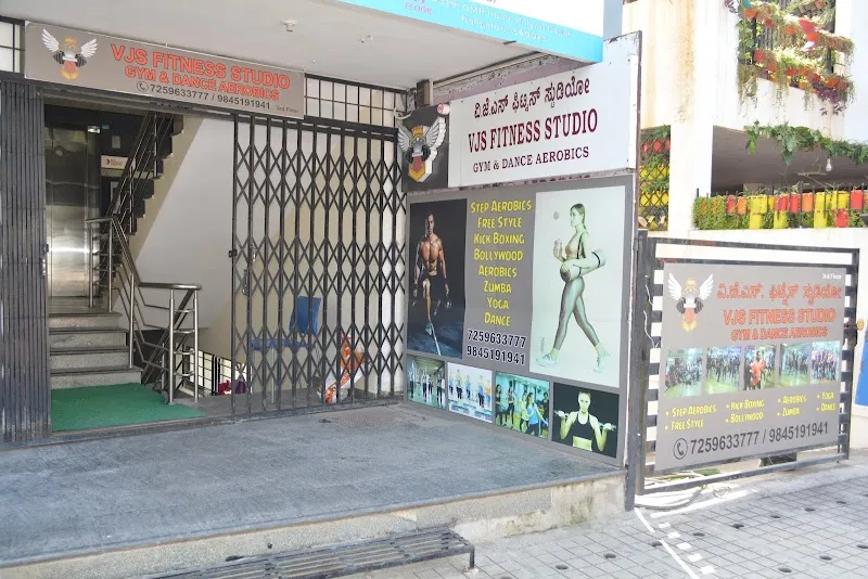 VJS FITNESS STUDIO