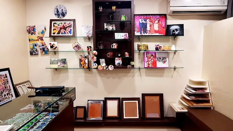 Kanchan Noida Photography- visa photos & product shoot specialists