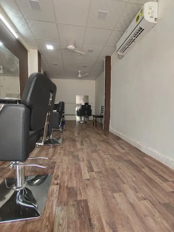 Elegance De Salon