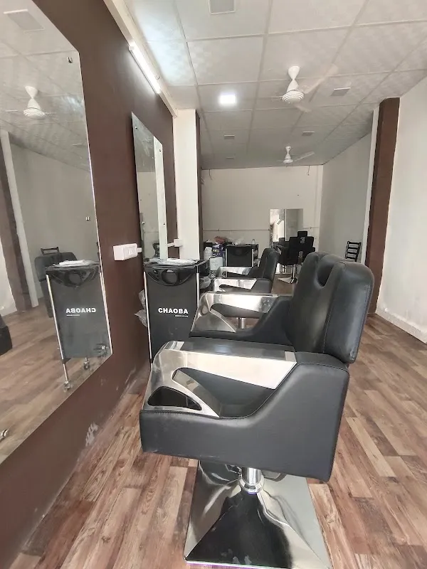 Elegance De Salon