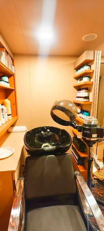 NAVIK SALON for him/her