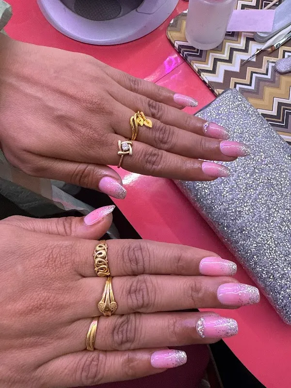 Guns & Crowns Family Salon in Ghansoli | Nail Salon | Spa