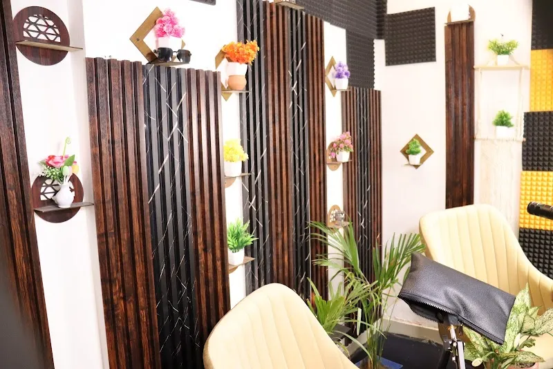 Fantastico Recording Music & Podcast Studio in Agra