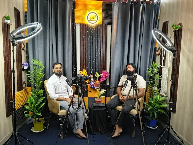 Fantastico Recording Music & Podcast Studio in Agra