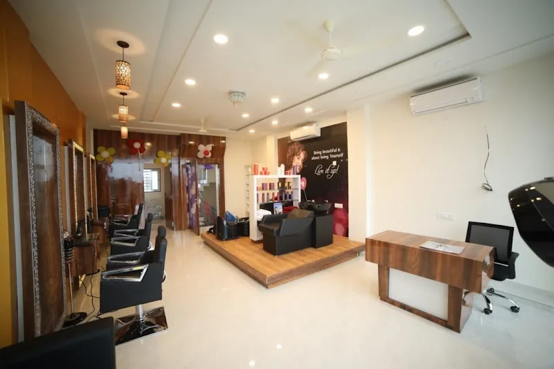 Jawed Habib Saloon