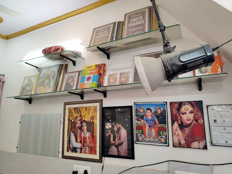 Yashmeen Digital Photo Studio