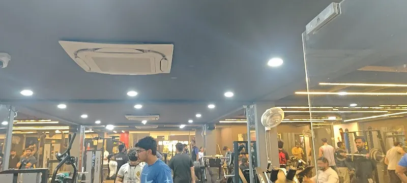 Fit7 By M.S Dhoni | Best Gym In Agra | Best Fitness Center in Agra |