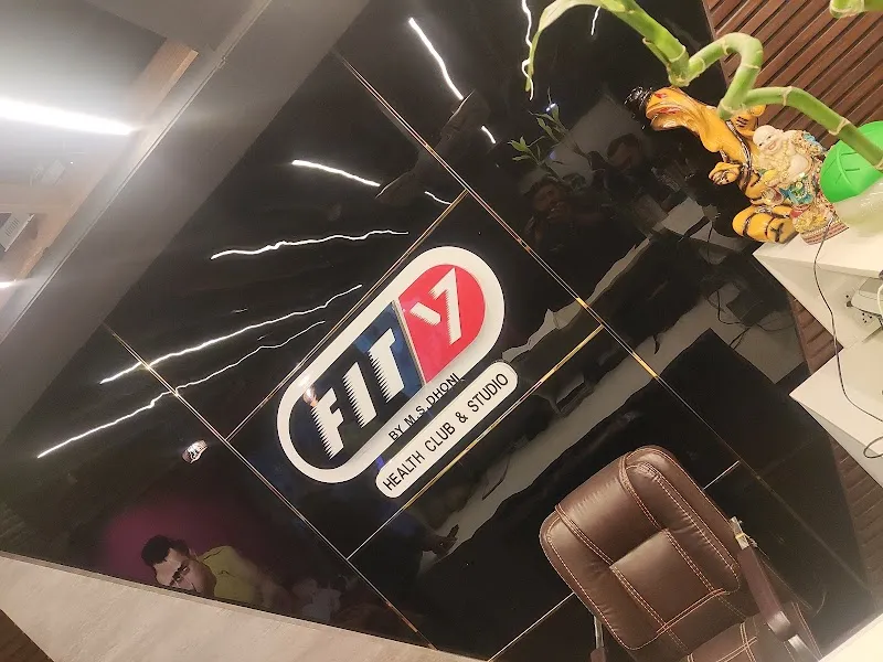 Fit7 By M.S Dhoni | Best Gym In Agra | Best Fitness Center in Agra |