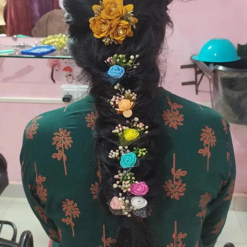 Bhagyashree Beauty Salons & Makeup Artist