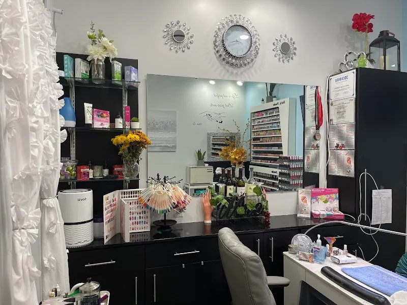 Salon Lofts