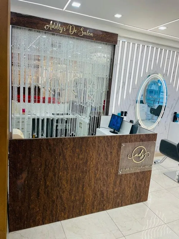 Addly's De Unisex Hair Salon - Best Salon in Noida