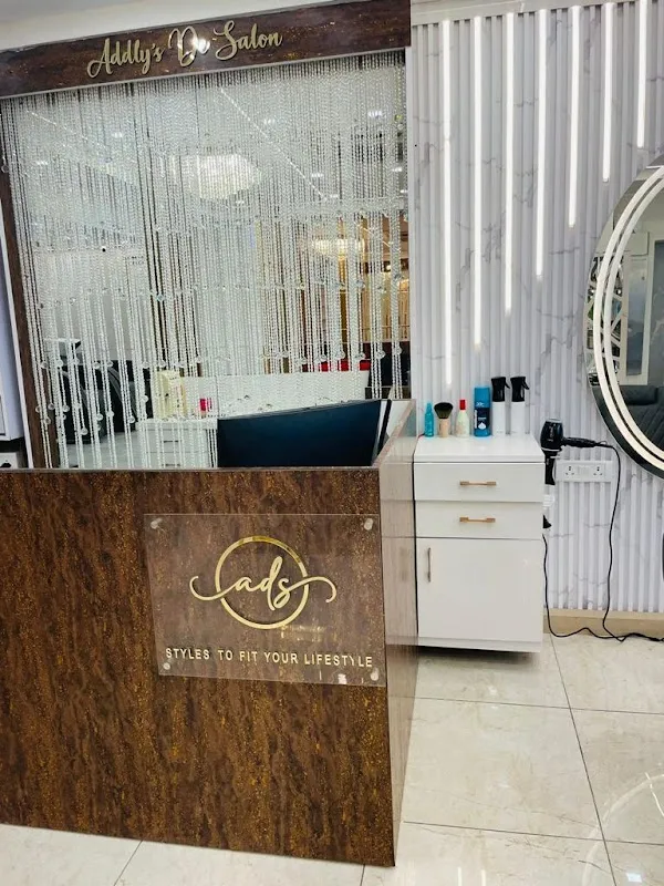 Addly's De Unisex Hair Salon - Best Salon in Noida