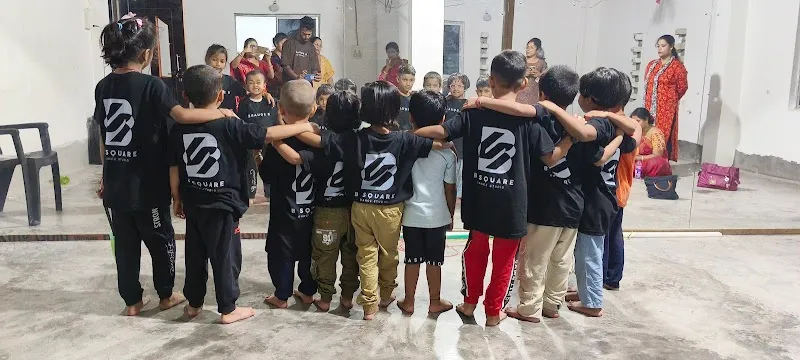 B Square Dance Studio