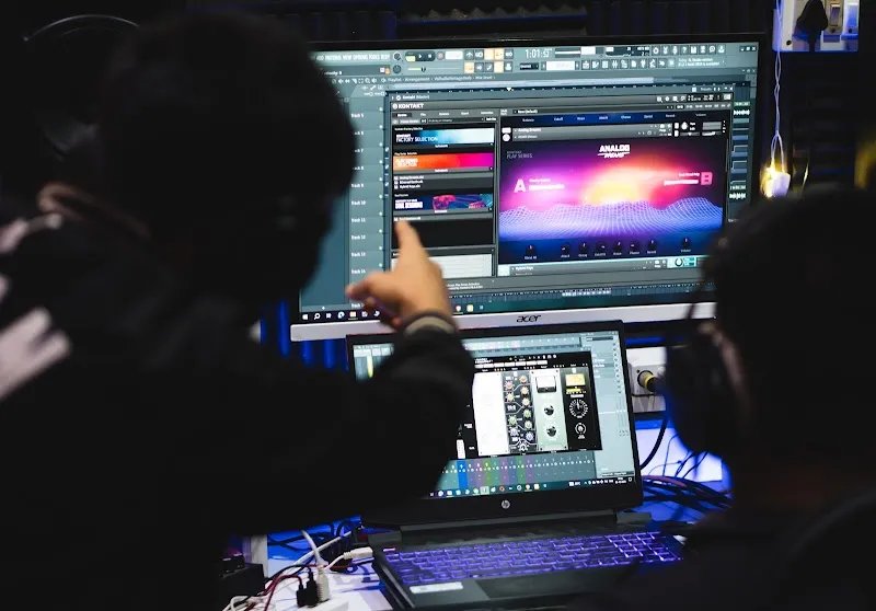 Melodic Escape Records (Music Studio)