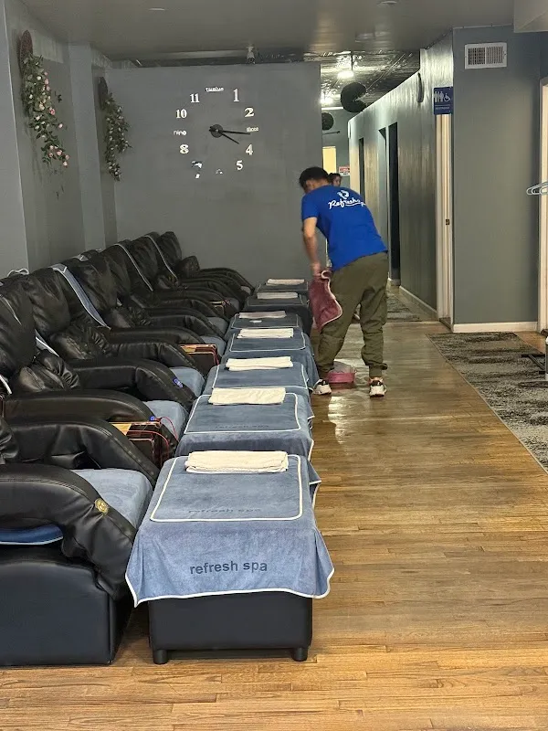 Refresh Massage Spa