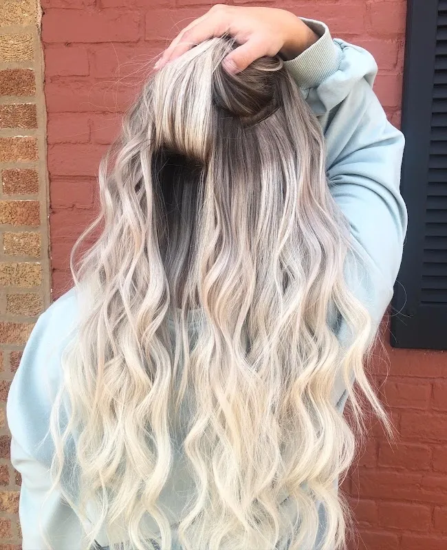 Salon West