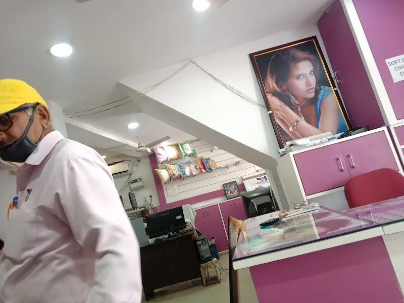 Mandeep Colour Lab & Art Studio