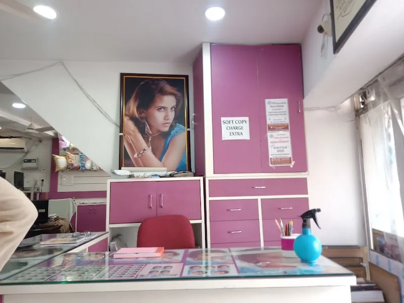 Mandeep Colour Lab & Art Studio