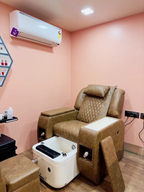 SS Unique Unisex Salon – Top Hair & Beauty Services in Sajjan Rao Circle, Bangalore