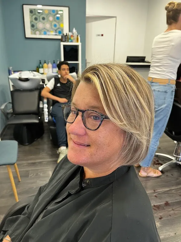 HAIR 17 COIFFEUR.COLORISTE