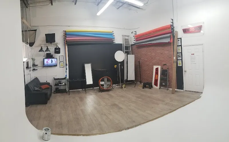 LeakHouse Studios