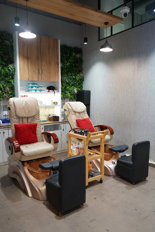Envi Salon & Spa - R City, Ghatkopar