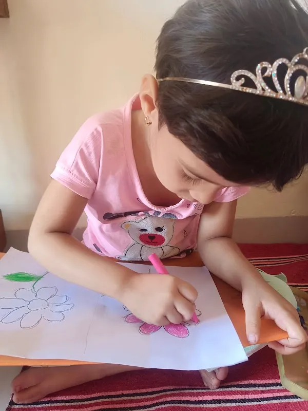 कलाज्ञ Art and Craft classes