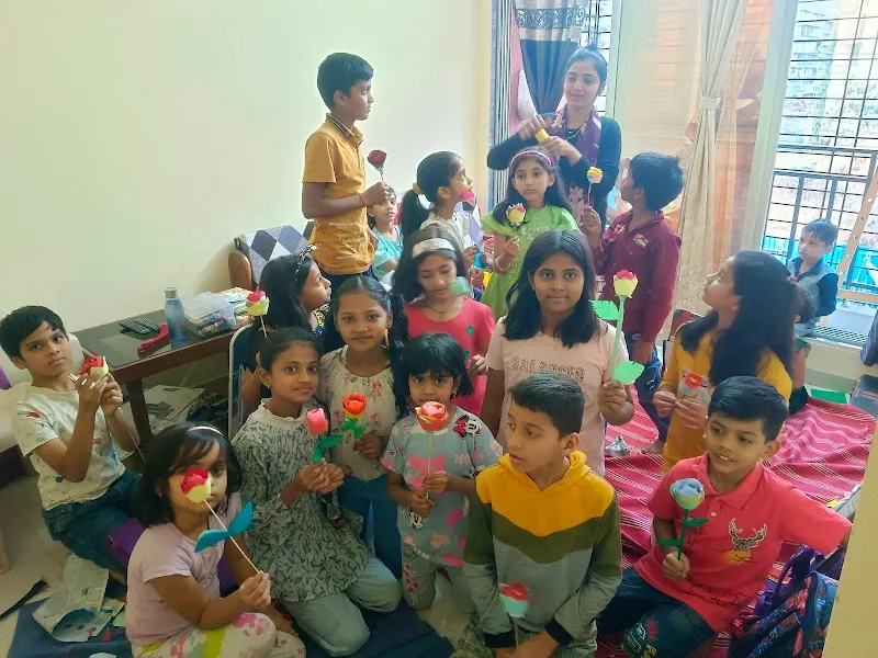 कलाज्ञ Art and Craft classes