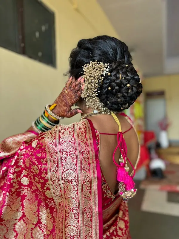 Sayali's Salon