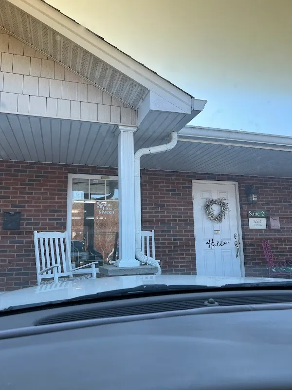 Salon 5 Sixteen