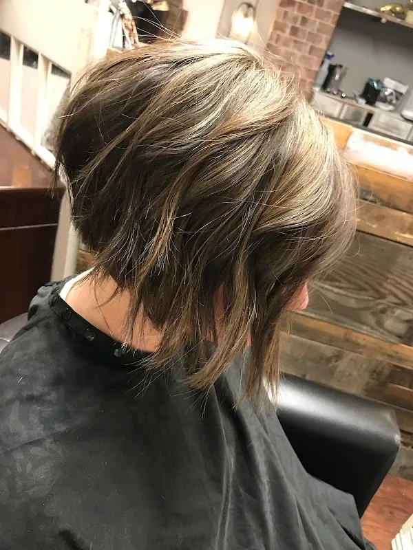 Salon 5 Sixteen