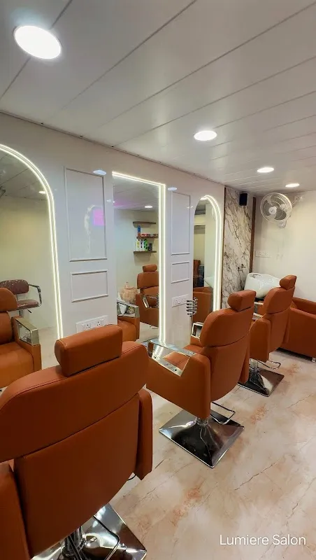 Lumiere Family Salon