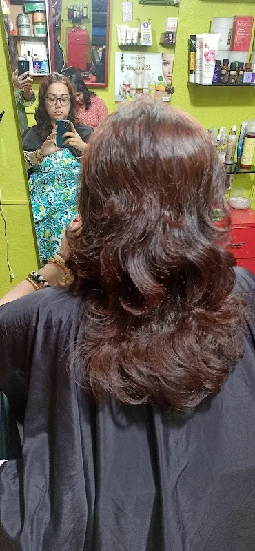 Shringar Beauty Parlour Ladies only