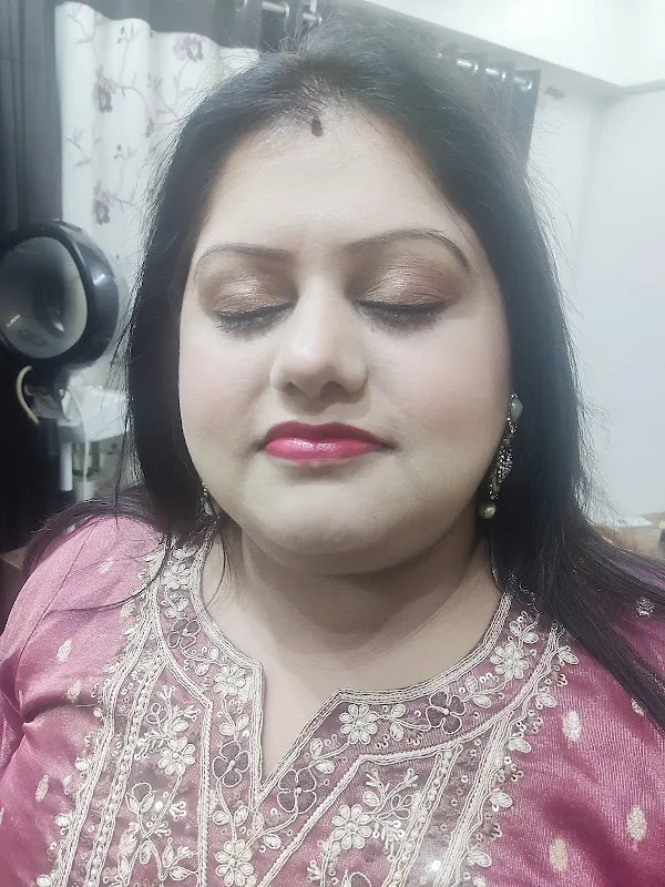 JeeniRich Beauty Salon