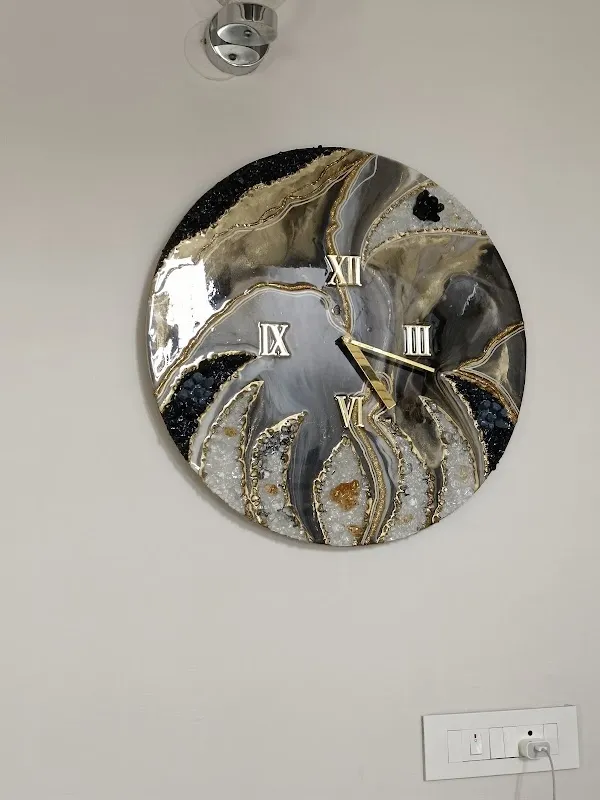 Flicker Colors - Resin Art Studio | CMR Road | Varmala Preservation | Flower Preservation | Resin wall Clock