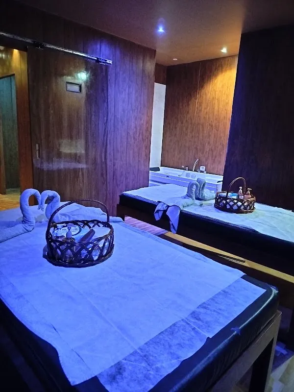 Glory Spa and Salon