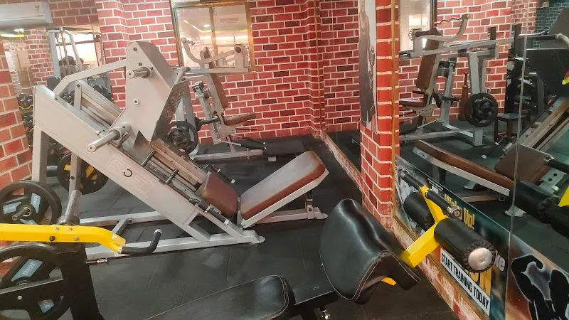 DM fitness club