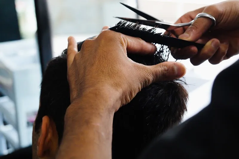 Capital unisex salon