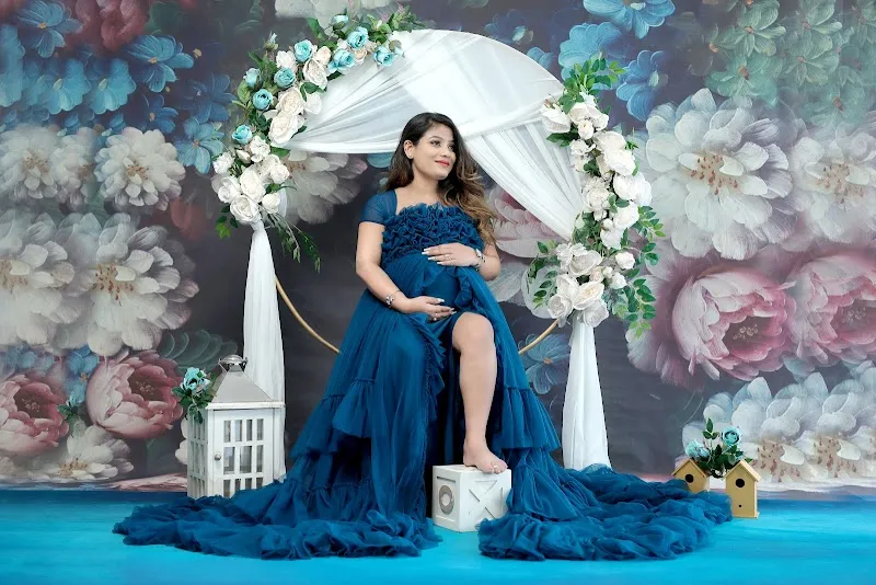 Delighted Photography & Studio