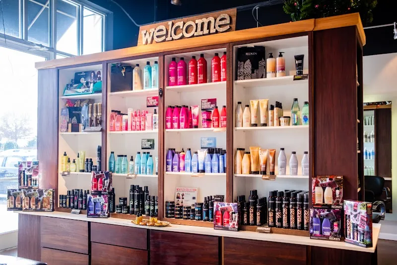 Strands Salon And Spa
