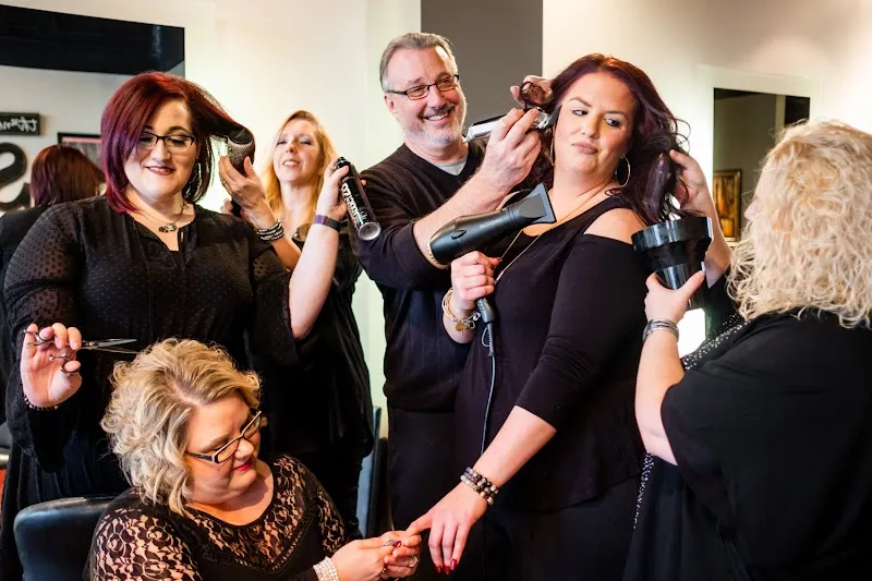 Strands Salon And Spa