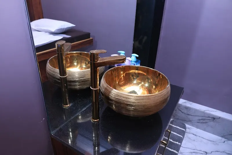 Raffles Spa In Chembur