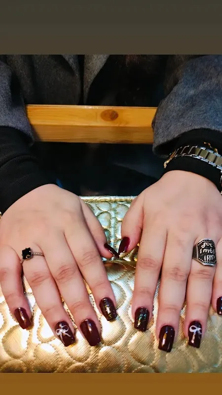 Razor's unisex salon