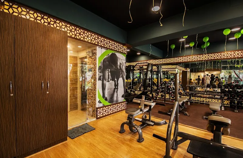 ICONIC FITNESS KORAMANGALA 1st BLOCK - Largest fitness chain in Bangalore | Best Rated | Unisex Fitness Centers | Gx Studios