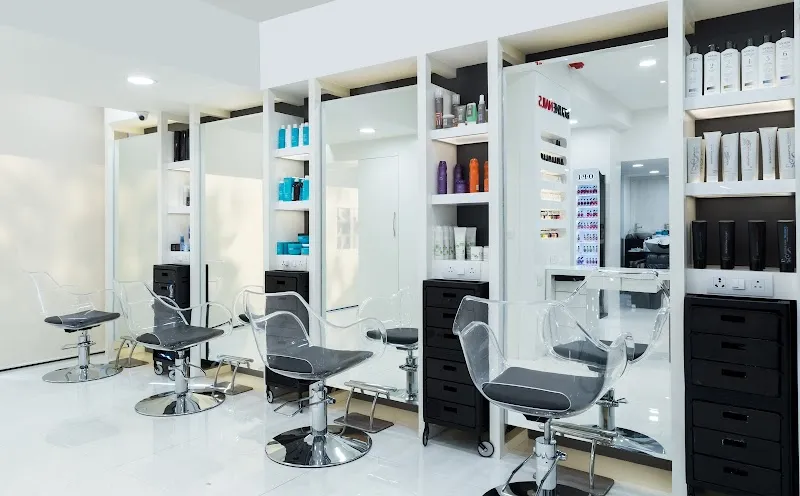 Jean-Claude Biguine Salon & Spa, Chembur.