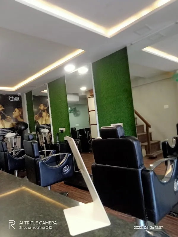 Let's Glow Unisex salon